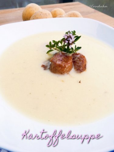Kartoffelsuppe mit glasierten Mettenden