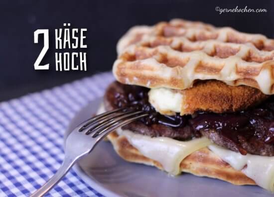 Waffelburger 2Käsehoch mit Portweinzwiebeln