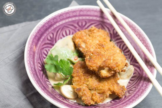 Hähnchenschnitzel mit Erdnusssoße