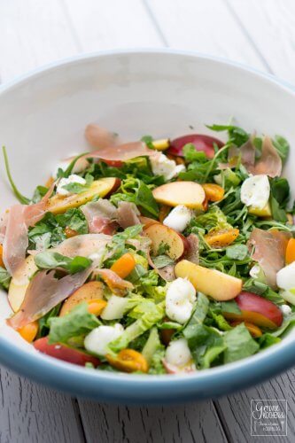 Salat mit Nektarinen