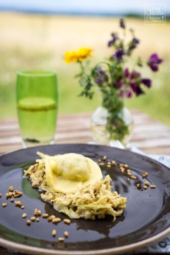 Thüringer Ravioli auf Rahmwirsing