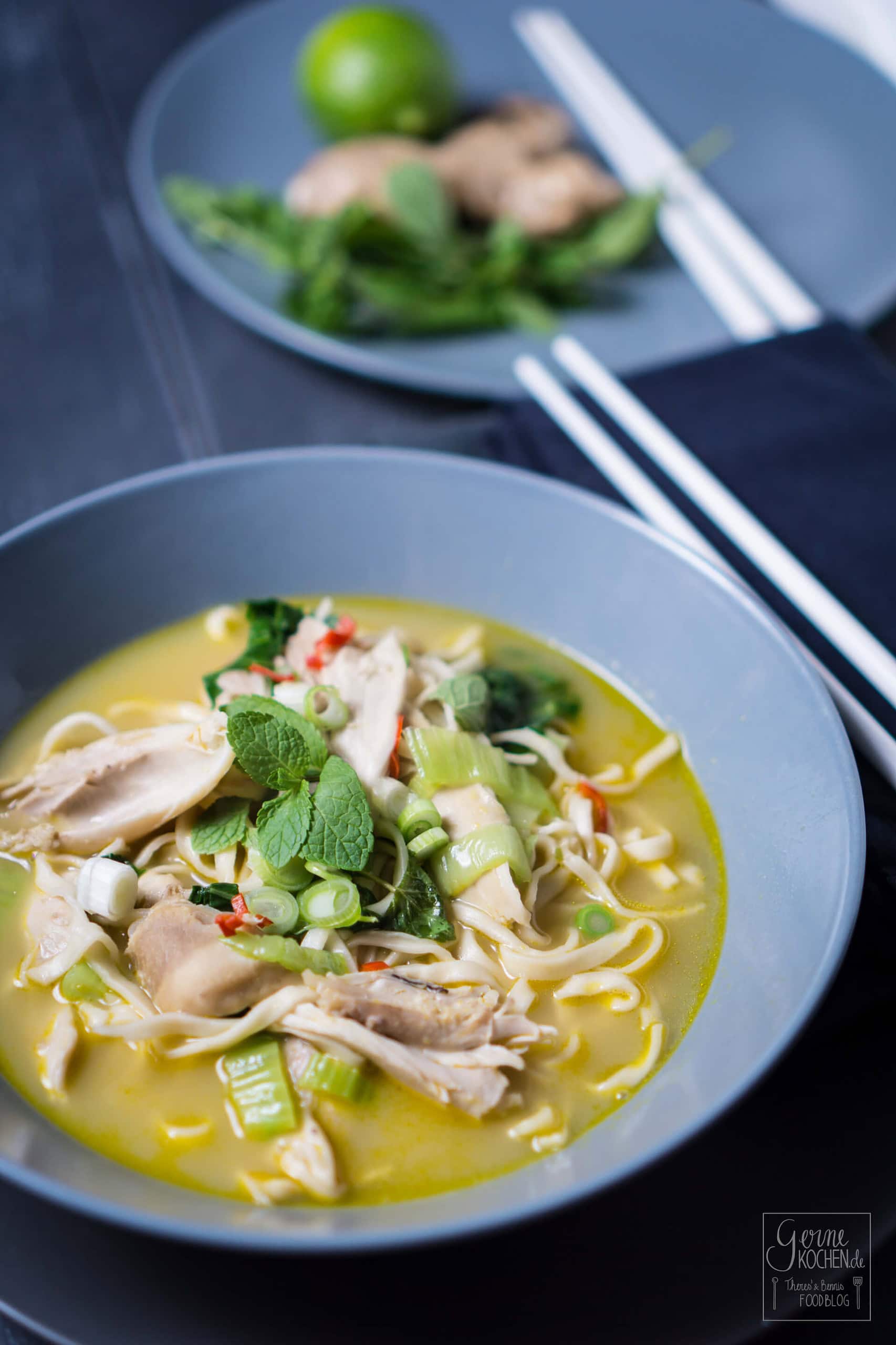 Hühnernudelsuppe Pho