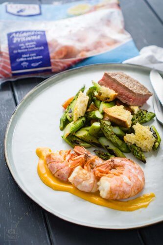 Surf & Turf mit Paprika Aioli und Spargel-Brot-Salat