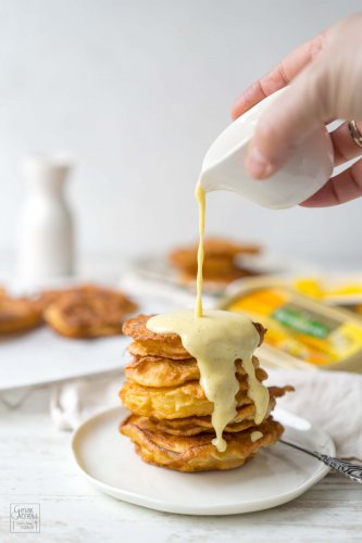 Apfelküchle mit Vanillesauce