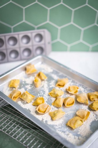Agnolotti del plin mit Bärlauch-Ricotta-Füllung