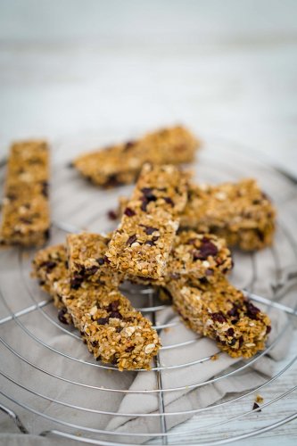 Müsliriegel mit Cranberries und Mandeln
