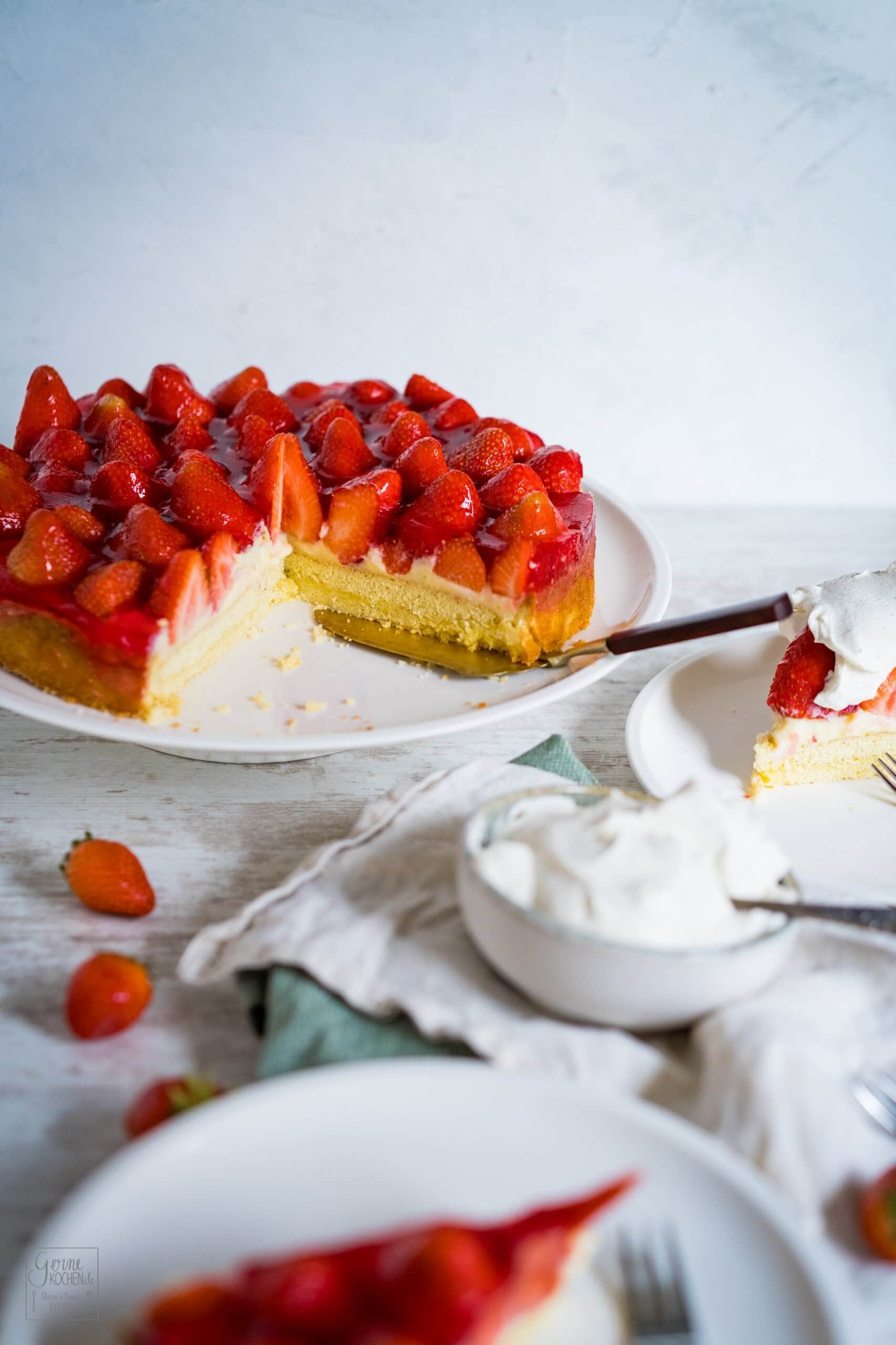 Erdbeerkuchen mit Vanillepudding