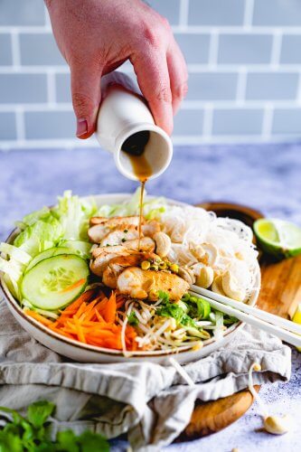 Vietnamesische Nudel-Bowl