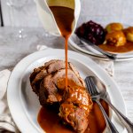 Klassischer Schweinebraten