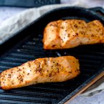 Lachs mit Honig-Senf-Marinade