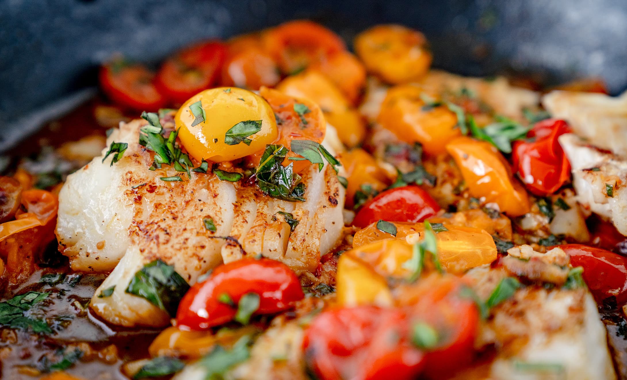 pesque alla panna kabeljau in tomatensauce