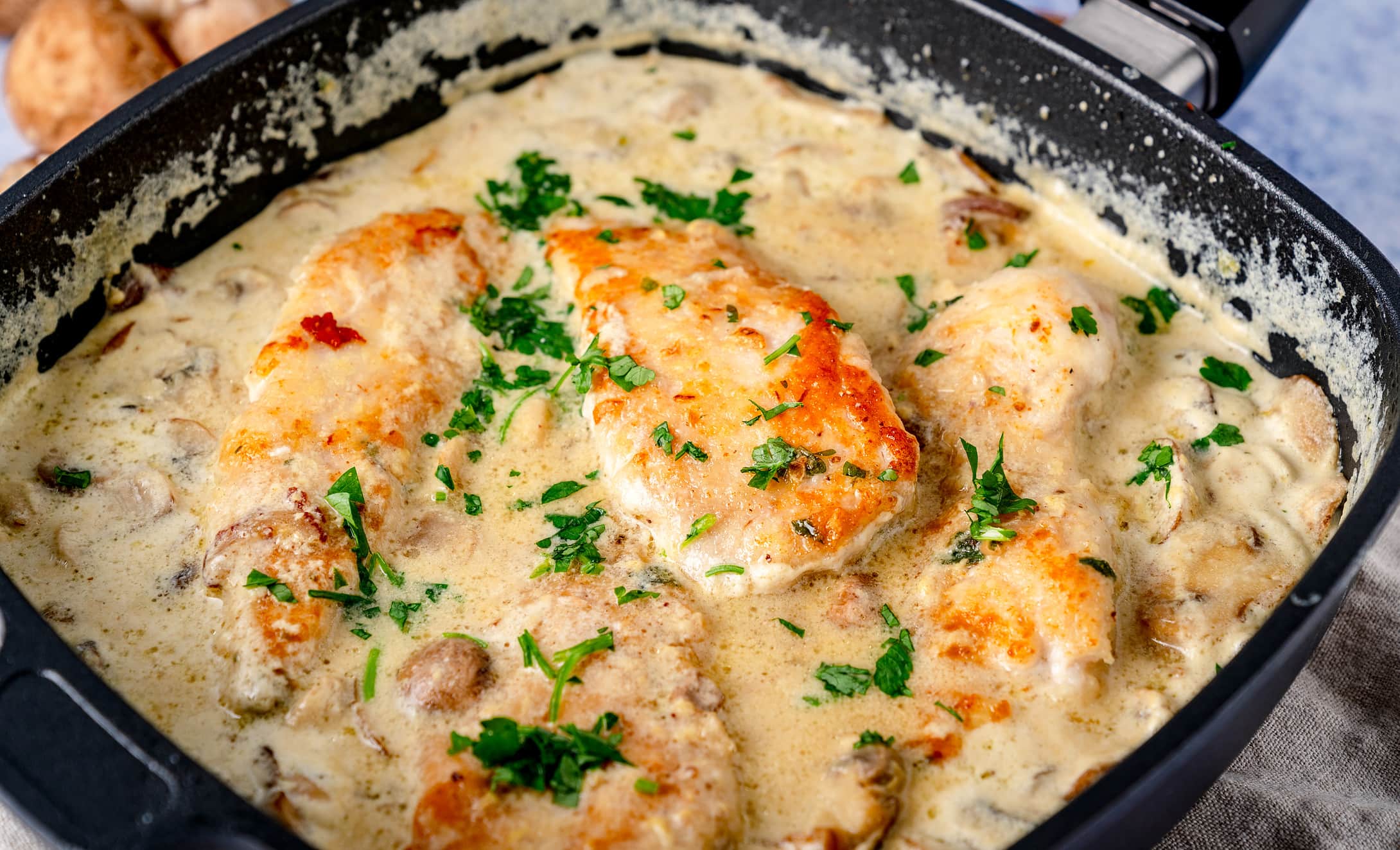 Pilz-Sahne-Hähnchen