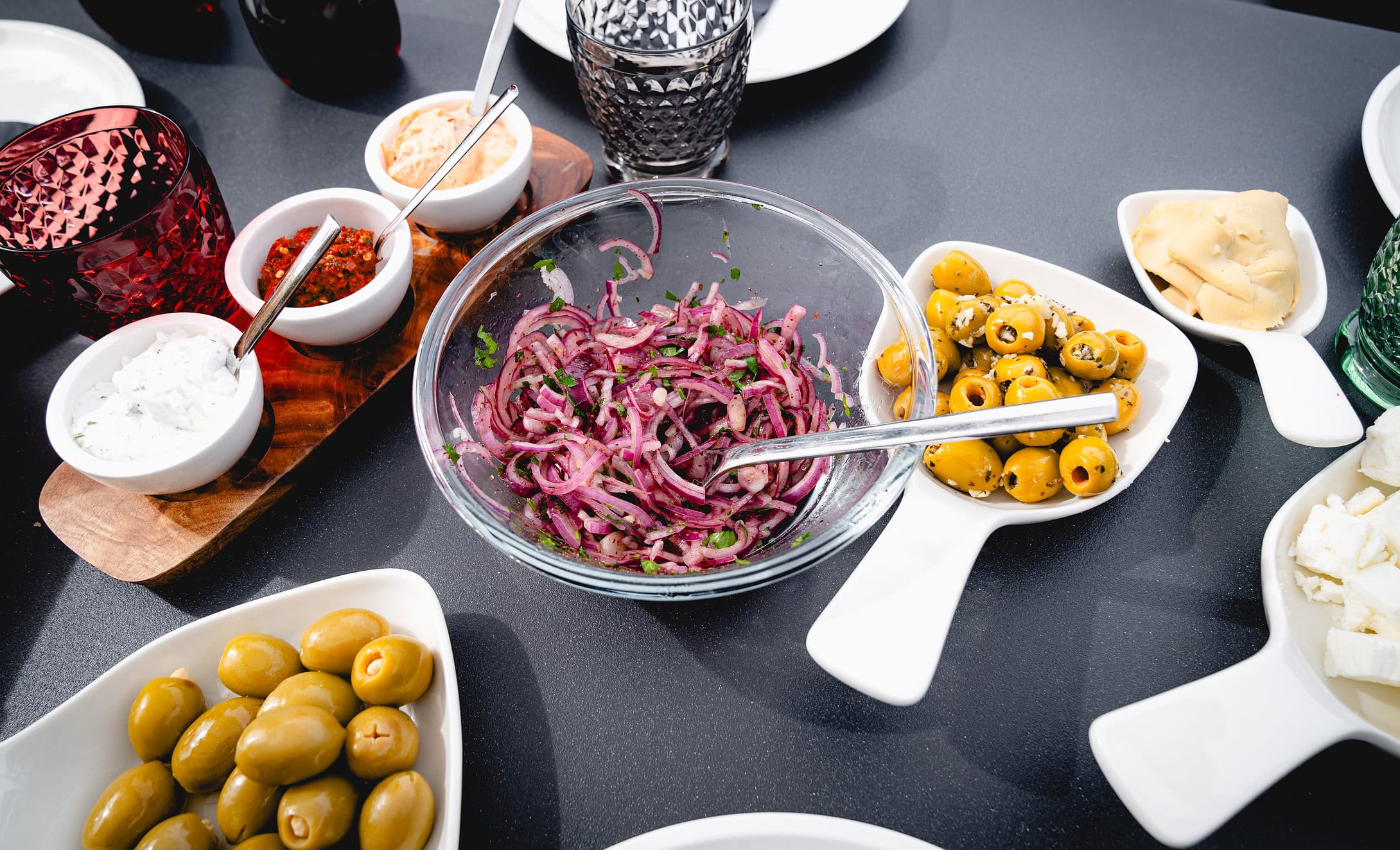 türkischer Zwiebelsalat