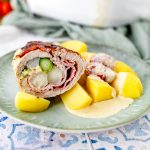 Überbackene Spargel-Schnitzelröllchen