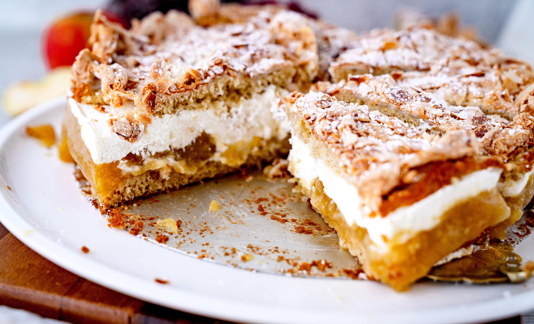 Apfel-Baiser-Torte
