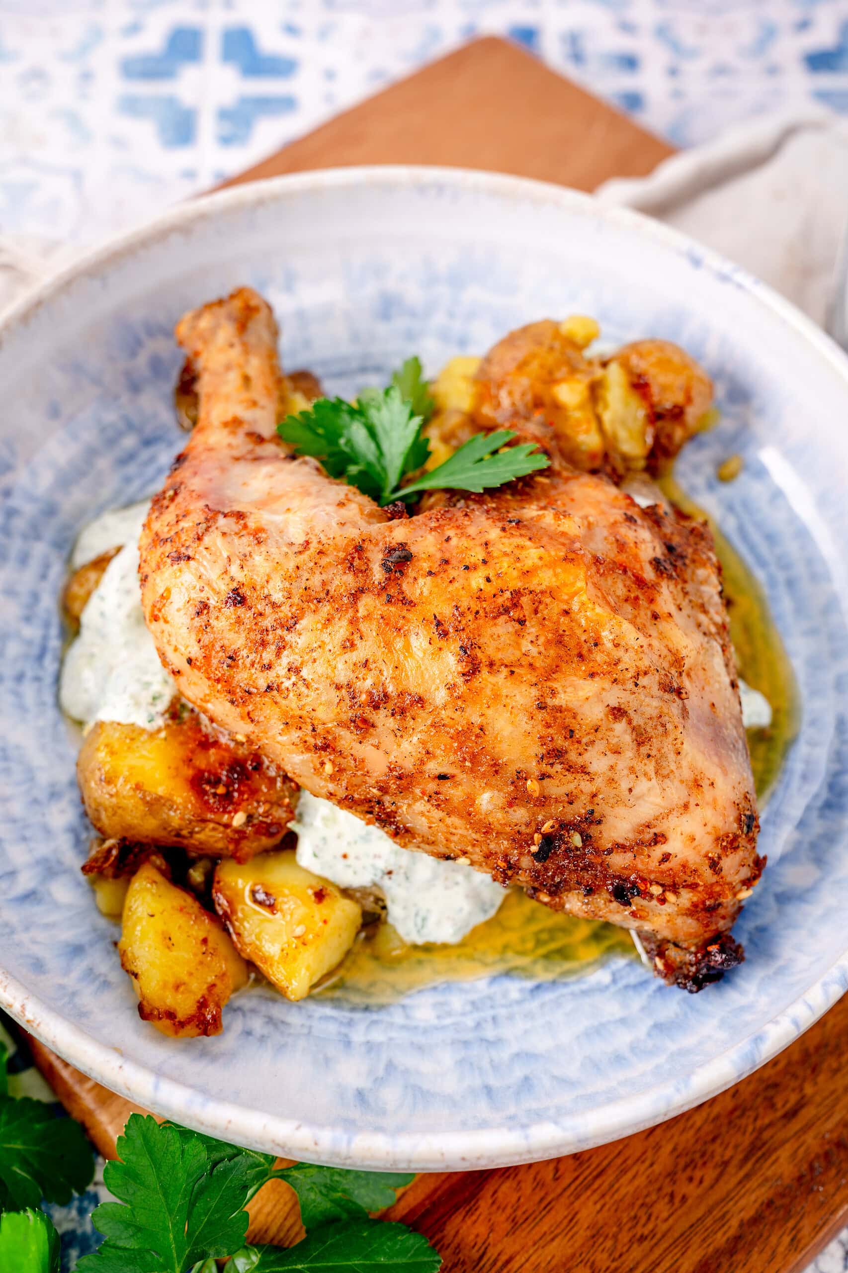 Za'atar Hähnchenschenkel aus der Heißluftfritteuse super knusprig und lecker