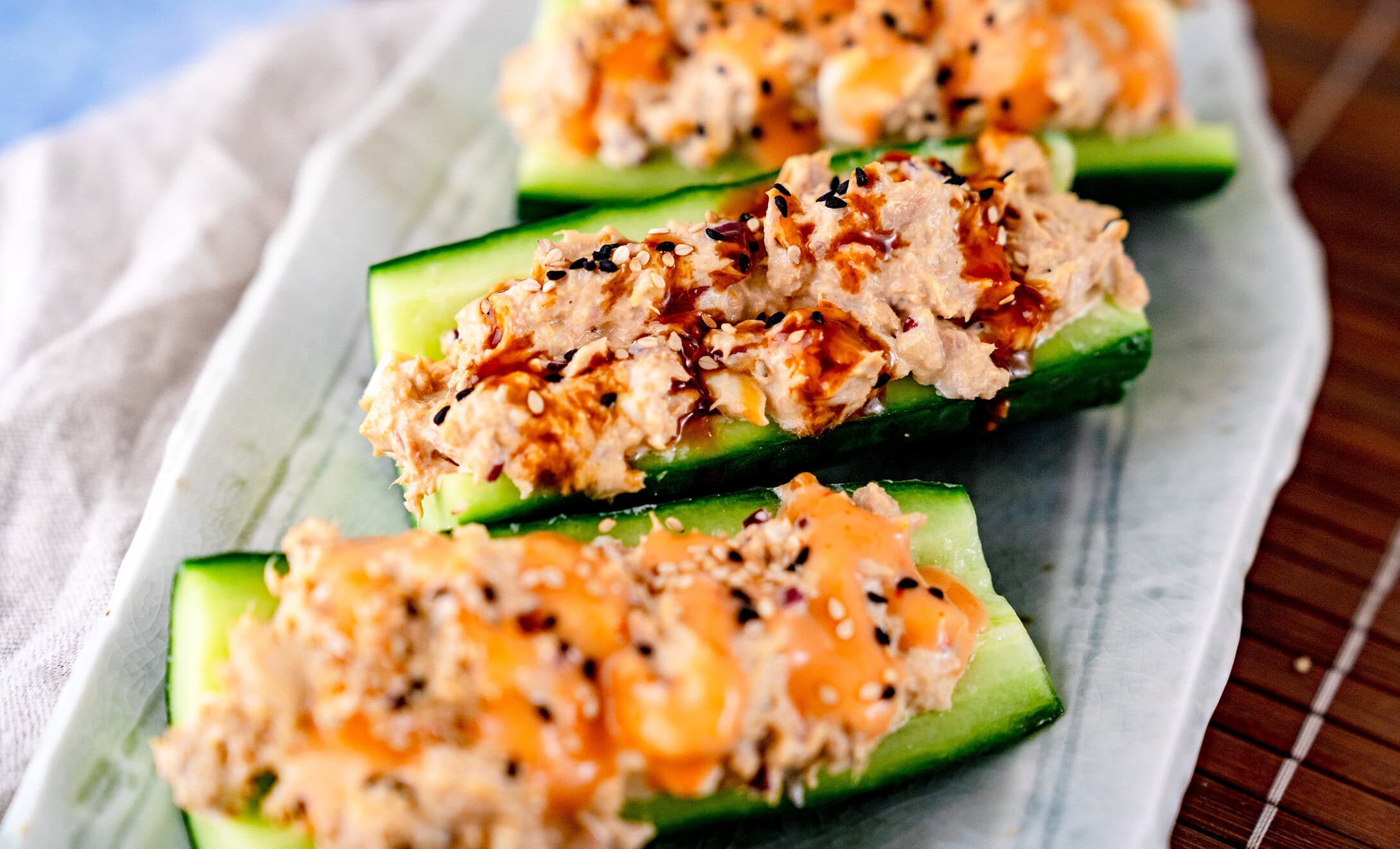 Thunfisch-Gurken-Schiffchen