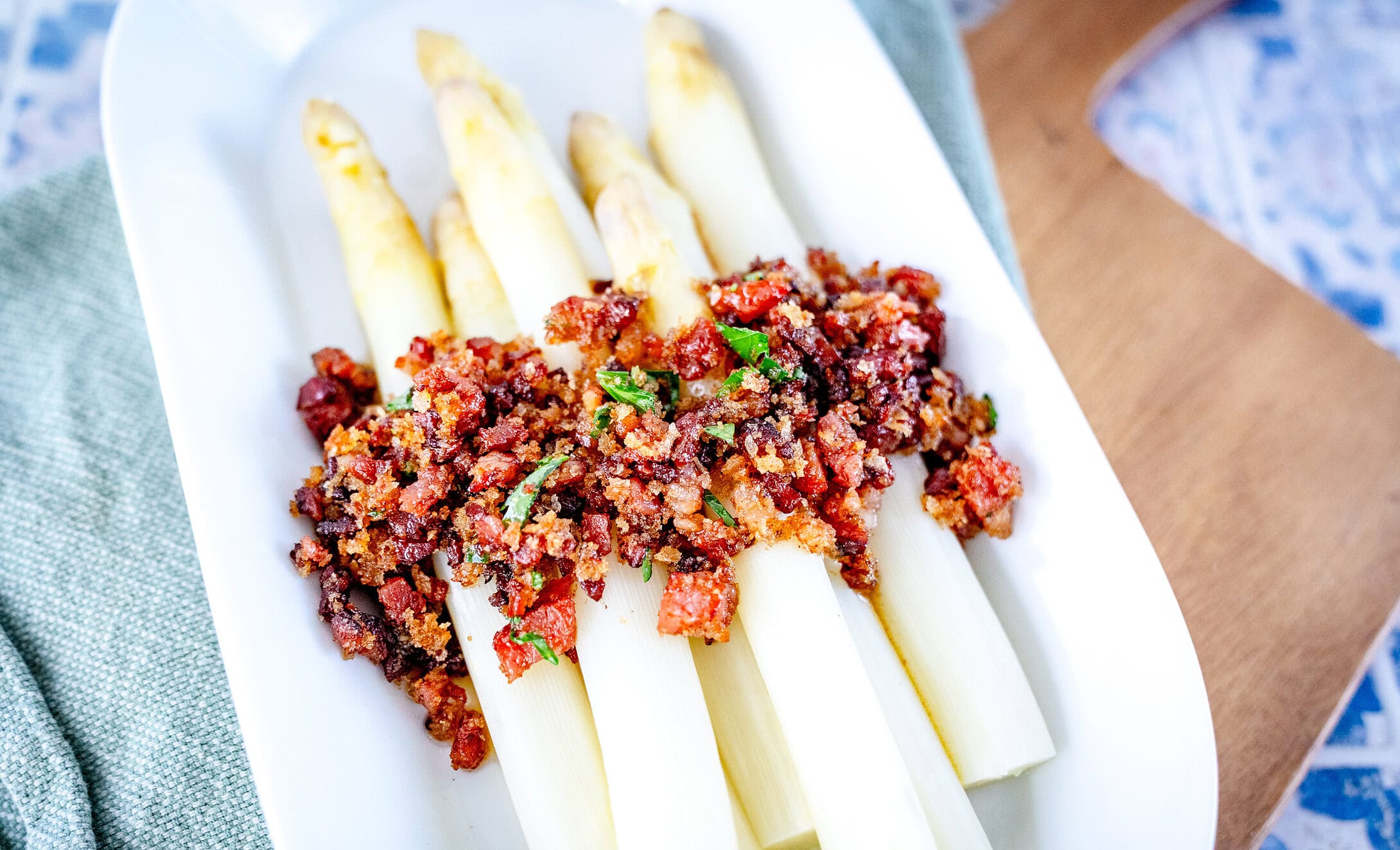 Spargel mit Specksauce
