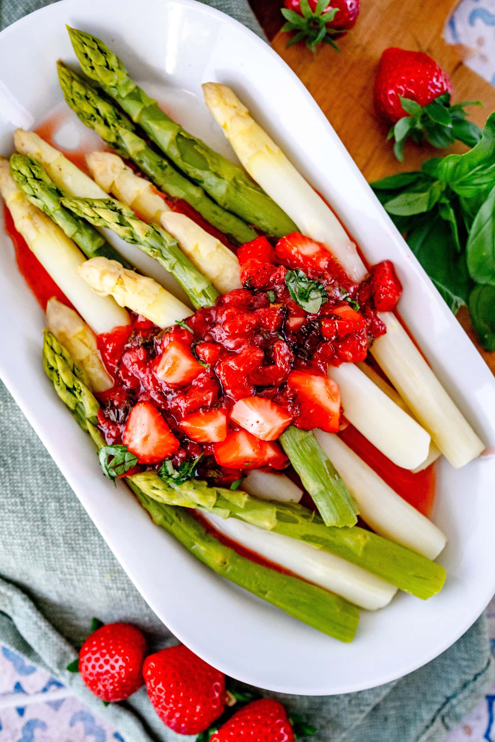 Erdbeer chutney zu Spargel