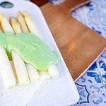 Sauce Tartare zu Spargel aus Bärlauch und Petersilie
